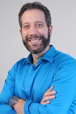 Prof. Leo Fraiman - psicoterapeuta, escritor e palestrante